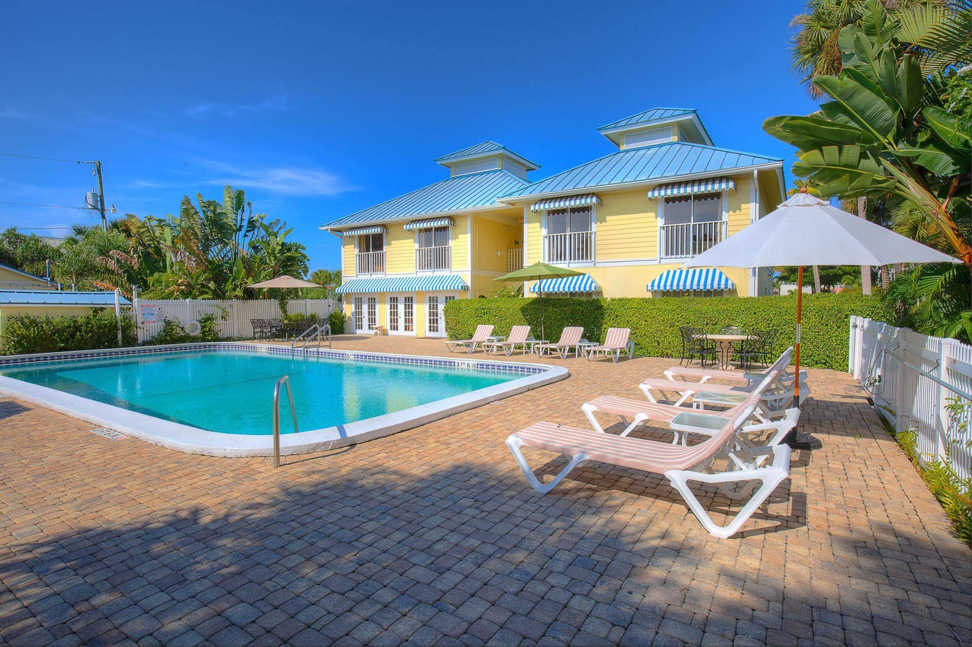 Naples Garden Inn Exteriör bild